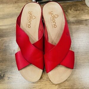 Yokono Womens Red Wedge Slip On Shoes🌴